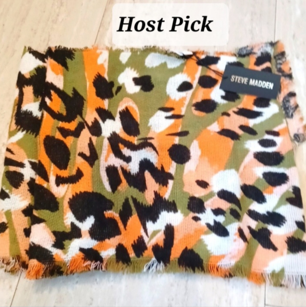 New Steve Madden Olive Camouflage Raw Edge Fringe Scarf